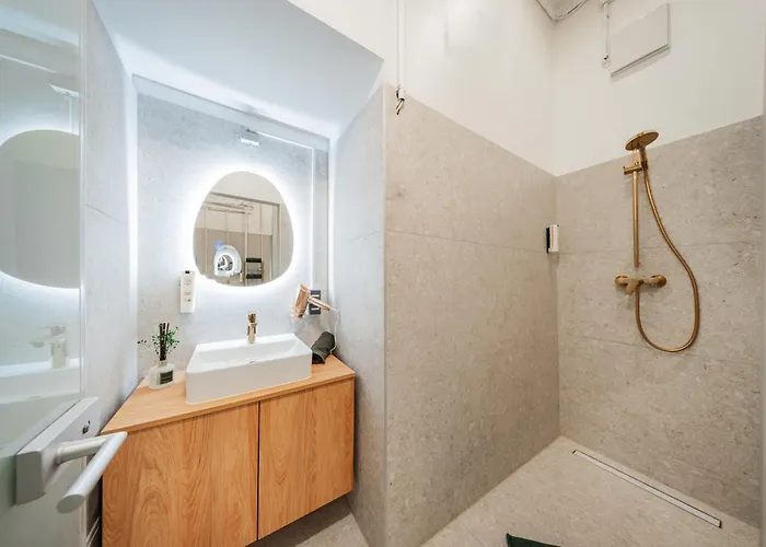 Hostel Bloom By Home1 *