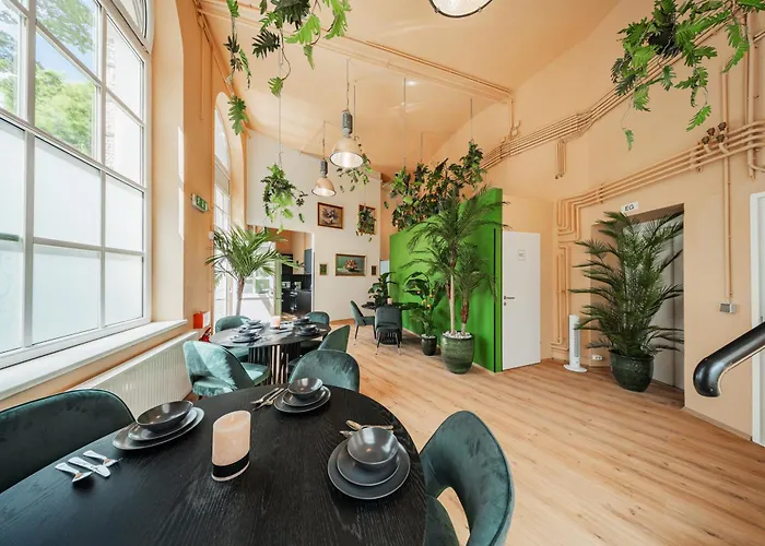 Bloom By Home1 Hostel *